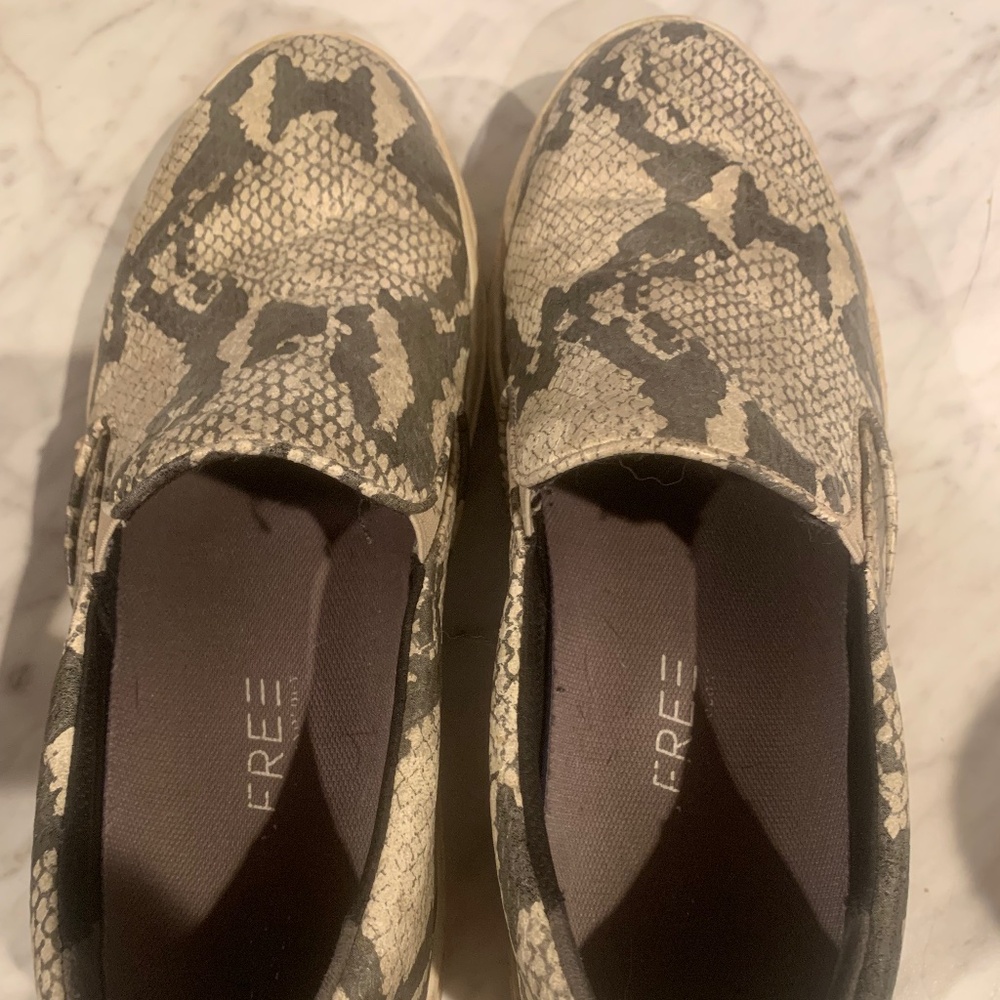 Dr. Scholls 8.5 flats